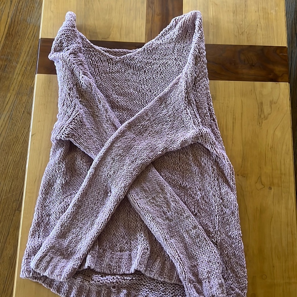 Blush American Eagle Outfitters sweater. Used.